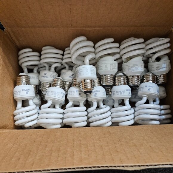 SET OF 3 TOSPO 13 WATT, 2700K & 900 LUMEN SPIRAL COMPACT FLUORESCENT LIGHT BULBS - Picture 11 of 14